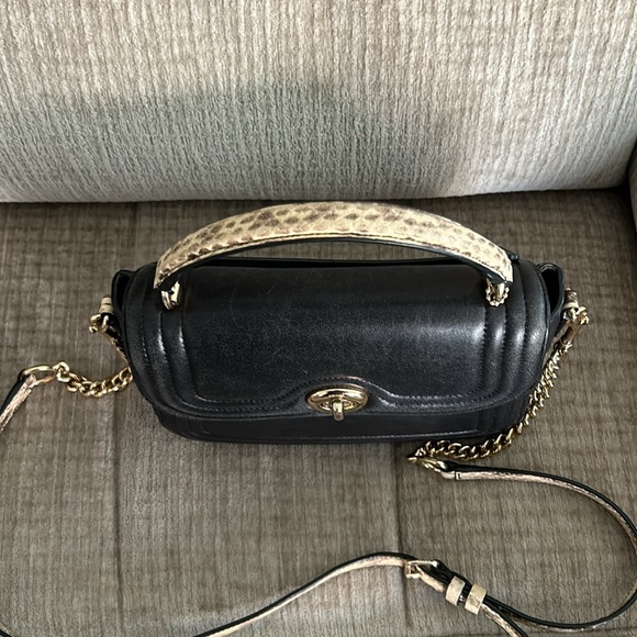 Coach , black, soft leather bag with Marley top and strap - Picture 2 of 15